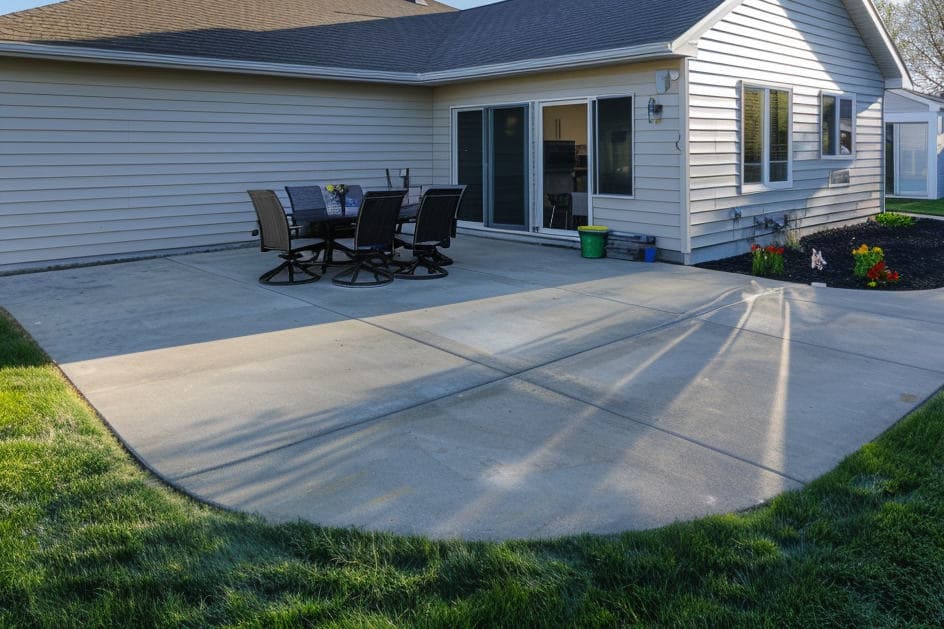 Concrete Patio in Indianola Hills, Des Moines